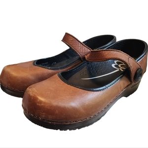 SANITA Blaire Brown Leather Closed Toe Mary Jane Clog